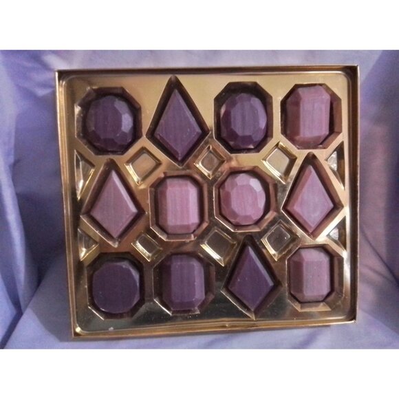 Elizabeth Taylor's Passion Perfumed Soaps Gift Set Jewel Shaped Collector’s Ed - Picture 1 of 2